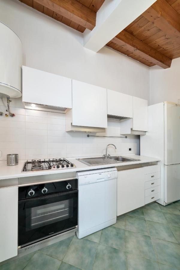 Archimede, Appartamento Con Vista In Centro A Marina Di Ragusa Dış mekan fotoğraf