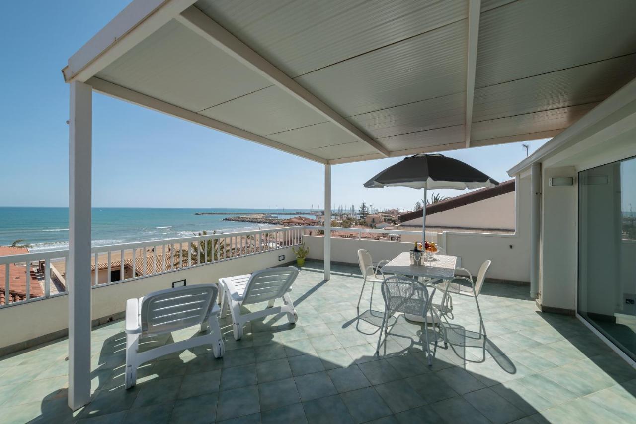 Archimede, Appartamento Con Vista In Centro A Marina Di Ragusa Dış mekan fotoğraf