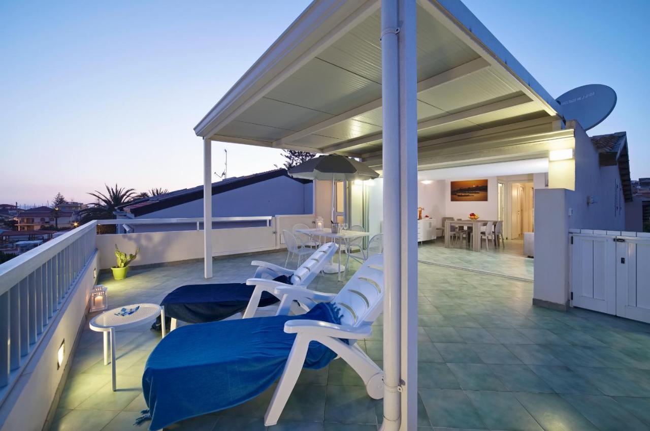 Archimede, Appartamento Con Vista In Centro A Marina Di Ragusa Dış mekan fotoğraf