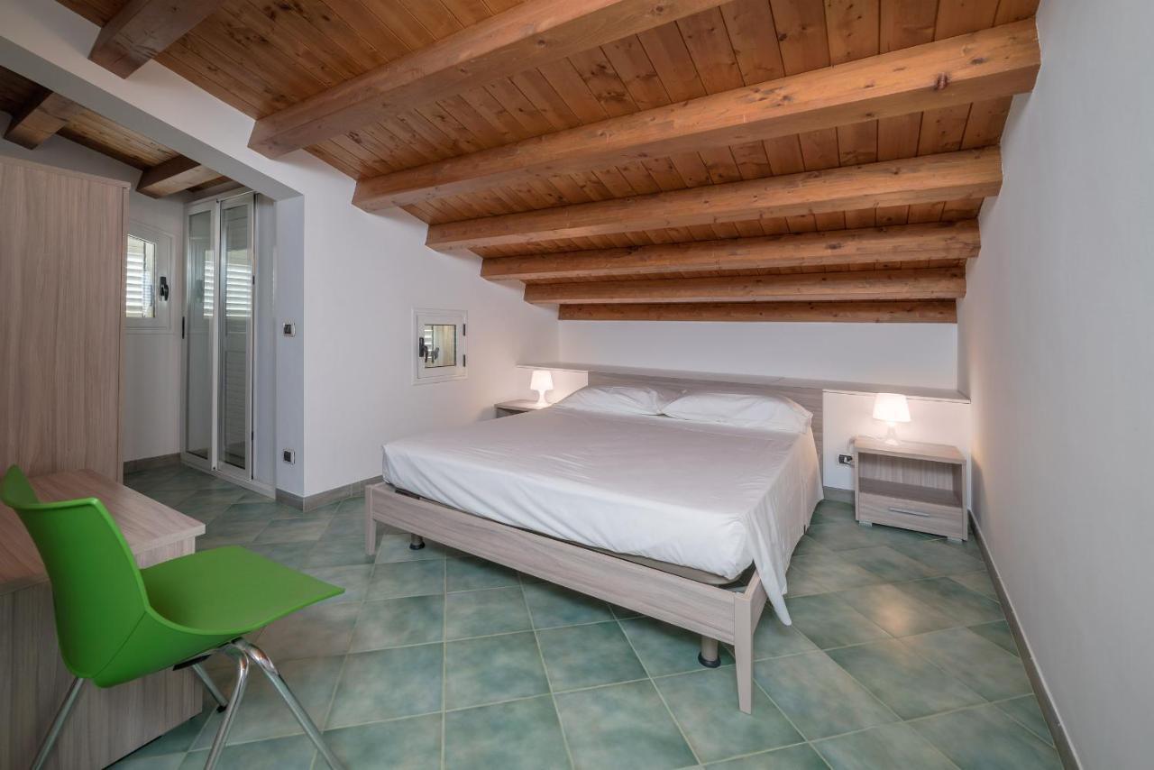 Archimede, Appartamento Con Vista In Centro A Marina Di Ragusa Dış mekan fotoğraf