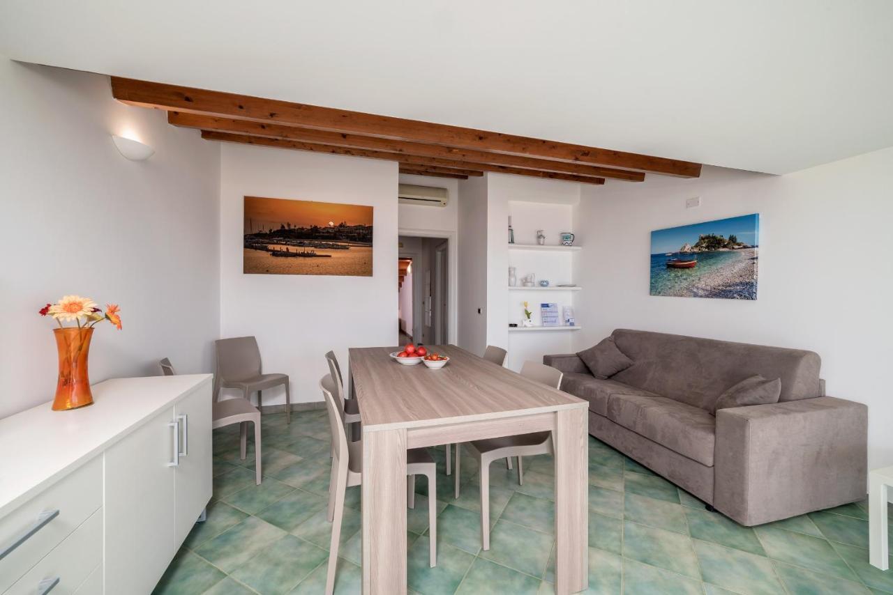 Archimede, Appartamento Con Vista In Centro A Marina Di Ragusa Dış mekan fotoğraf