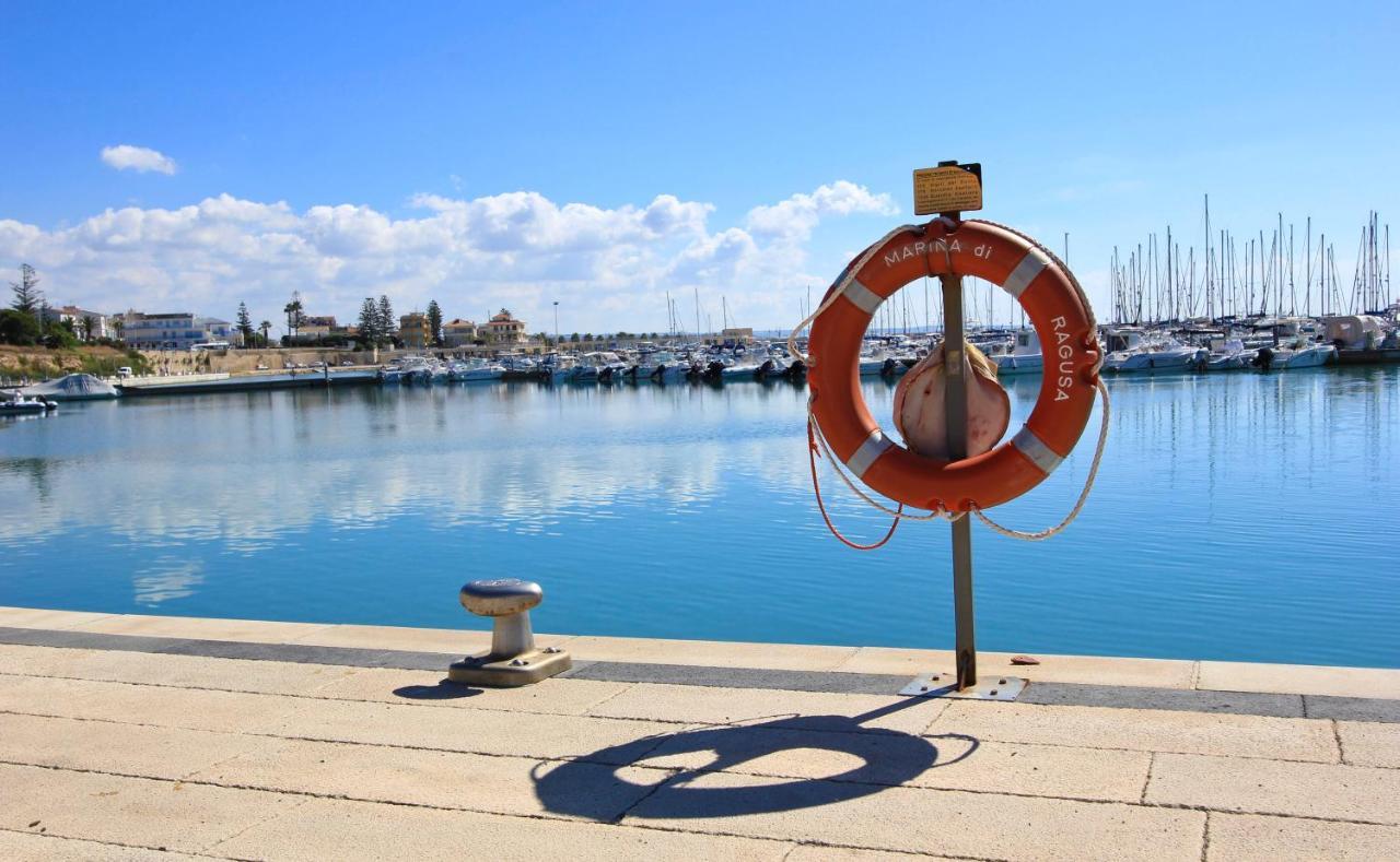 Archimede, Appartamento Con Vista In Centro A Marina Di Ragusa Dış mekan fotoğraf